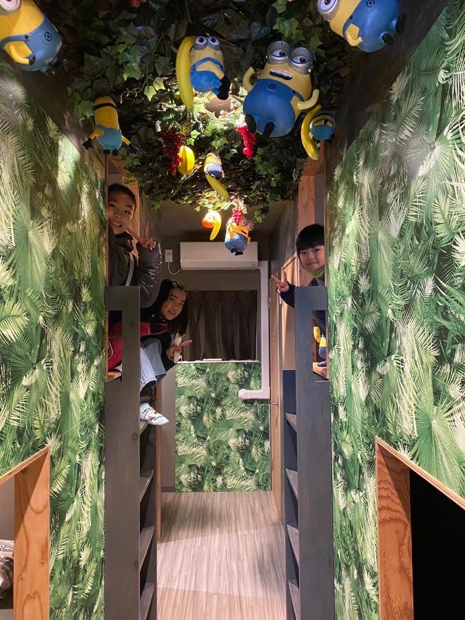 אוסקה Hotel Jungle Fun Fun מראה חיצוני תמונה