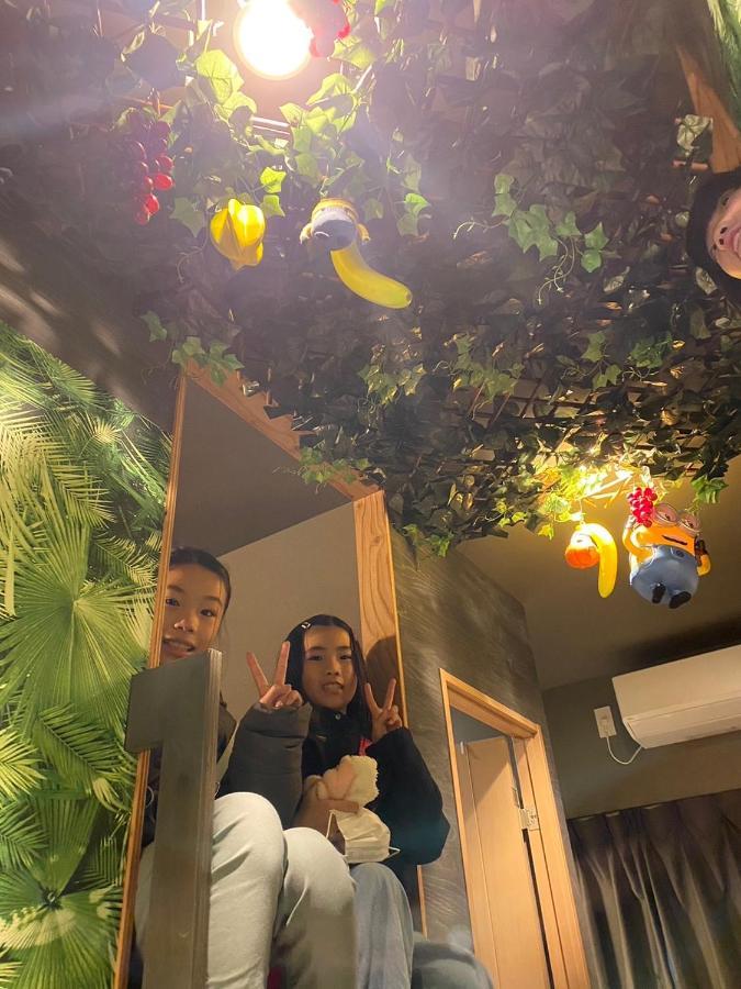 אוסקה Hotel Jungle Fun Fun מראה חיצוני תמונה