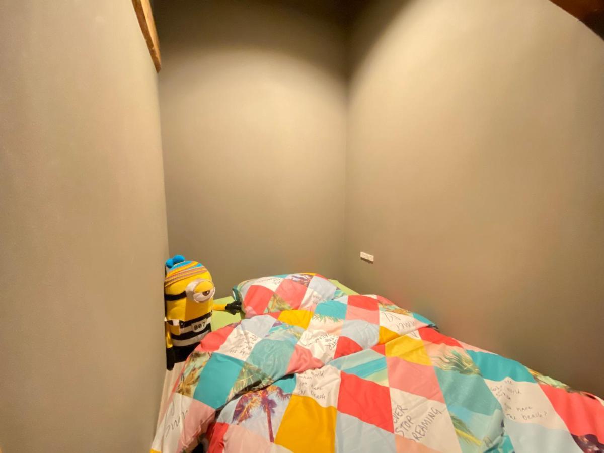 אוסקה Hotel Jungle Fun Fun מראה חיצוני תמונה